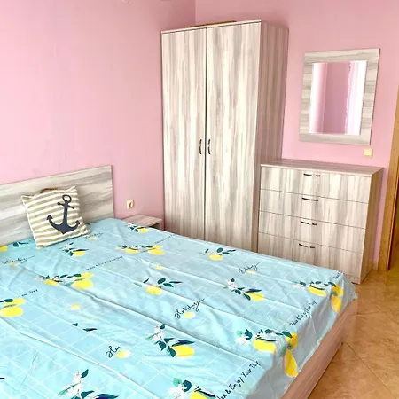 Delfin Sea View Apartament *